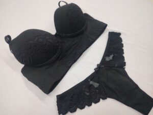 Conheça as 5 Cores de Lingerie Que São Tendência Para o Inverno